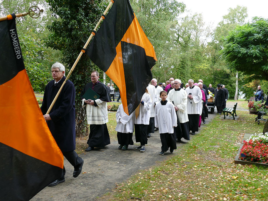 Pontifikalrequiem und Beisetzung von Weihbischof em. Johannes Kapp (Foto: Karl-Franz Thiede)